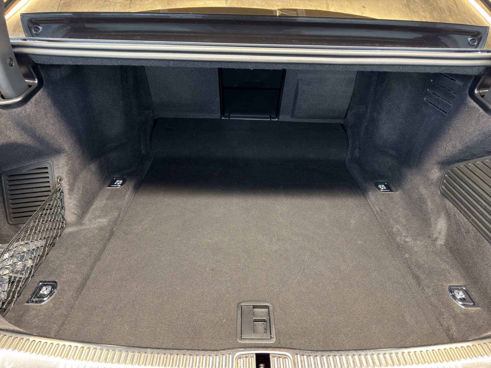 AUDI A8 50 TDI quattro tiptronic-image-12