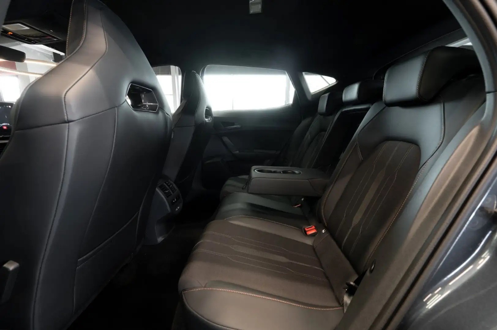 CUPRA Formentor 1.4 e-HYBRID pHEV VZ DSG*GARANTIE 2027*-image-9