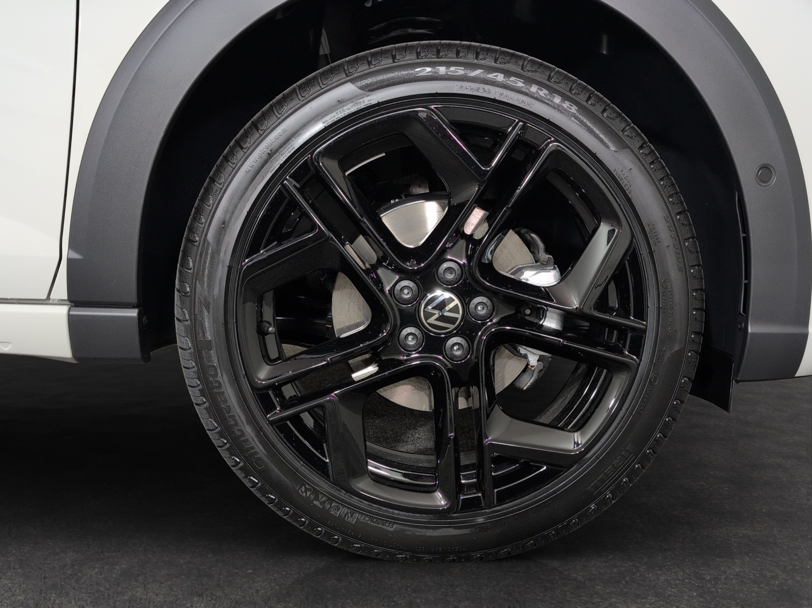 VW Taigo 1.5 TSI R-Line United DSG-image-4
