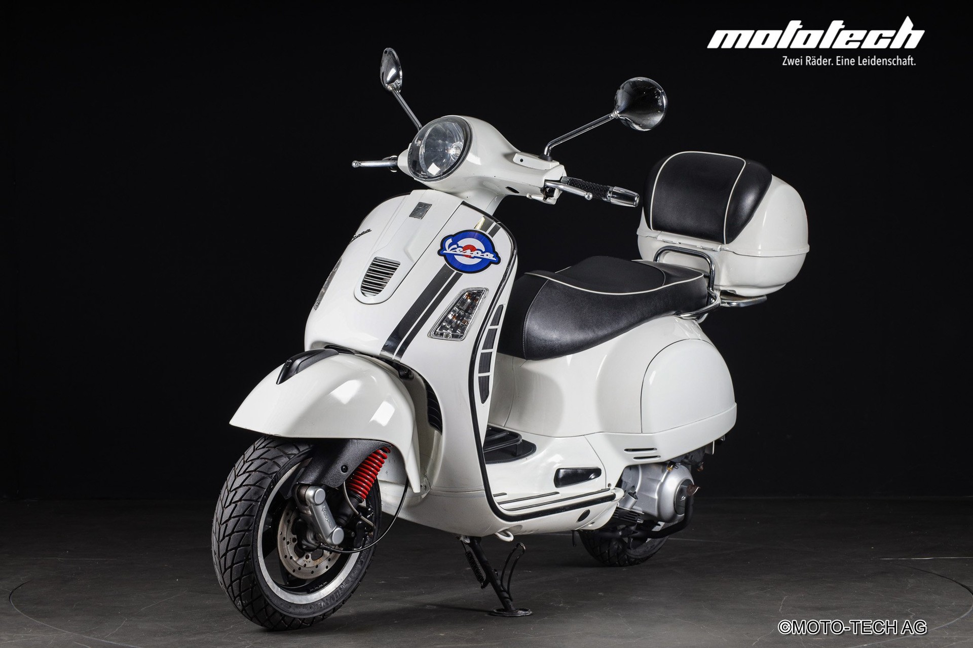 PIAGGIO Vespa GTS Super 300 i.e-image-5