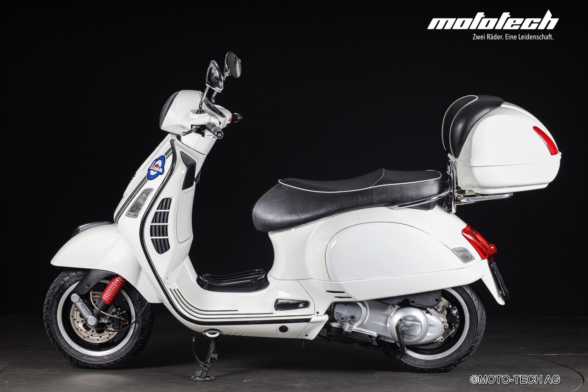 PIAGGIO Vespa GTS Super 300 i.e-image-4