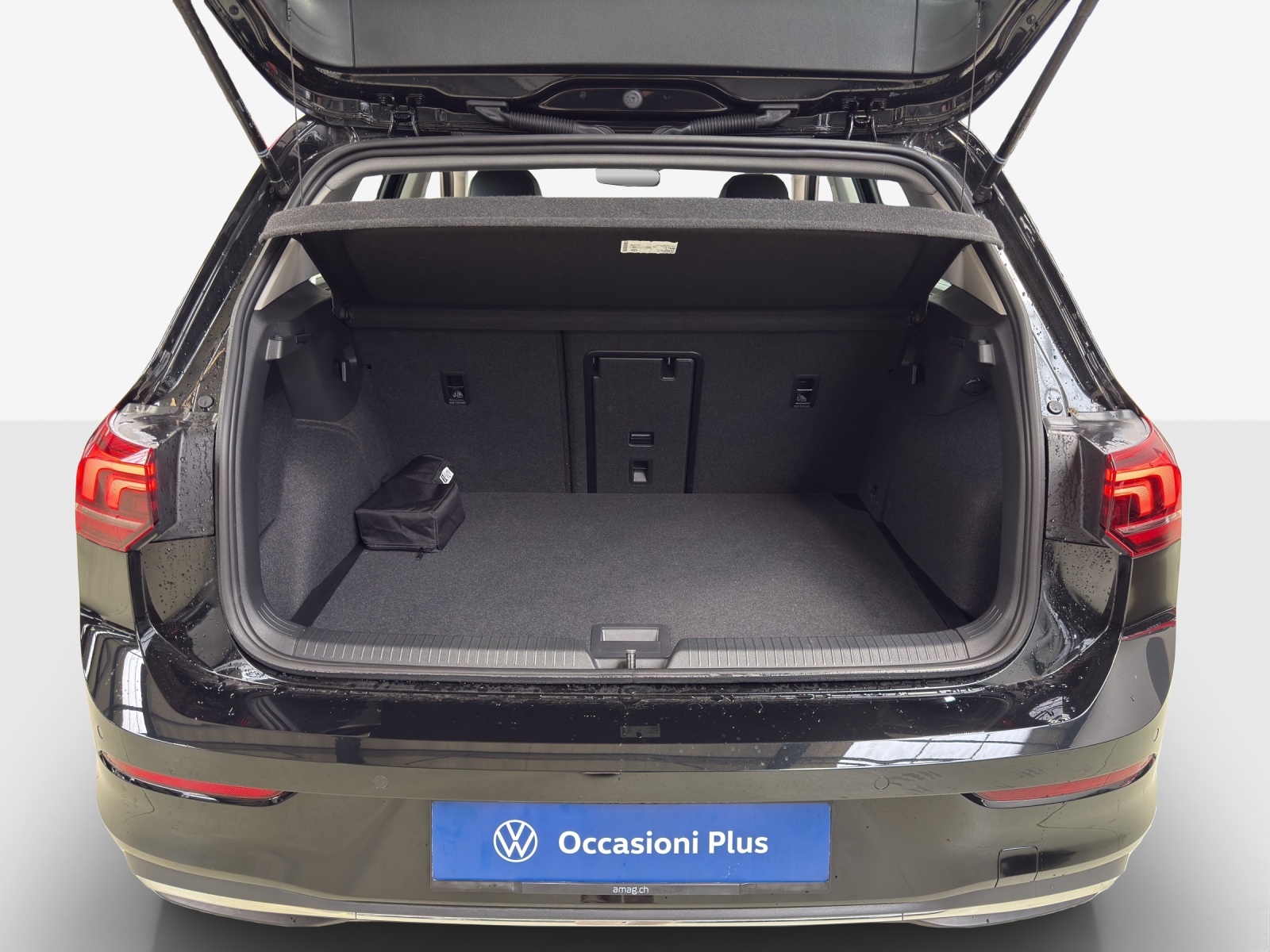 VW Golf 1.5 e TSI mHEV Style DSG-image-12