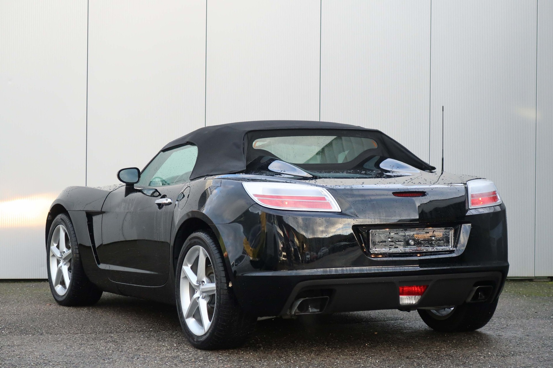 OPEL GT 2.0 Turbo-image-2