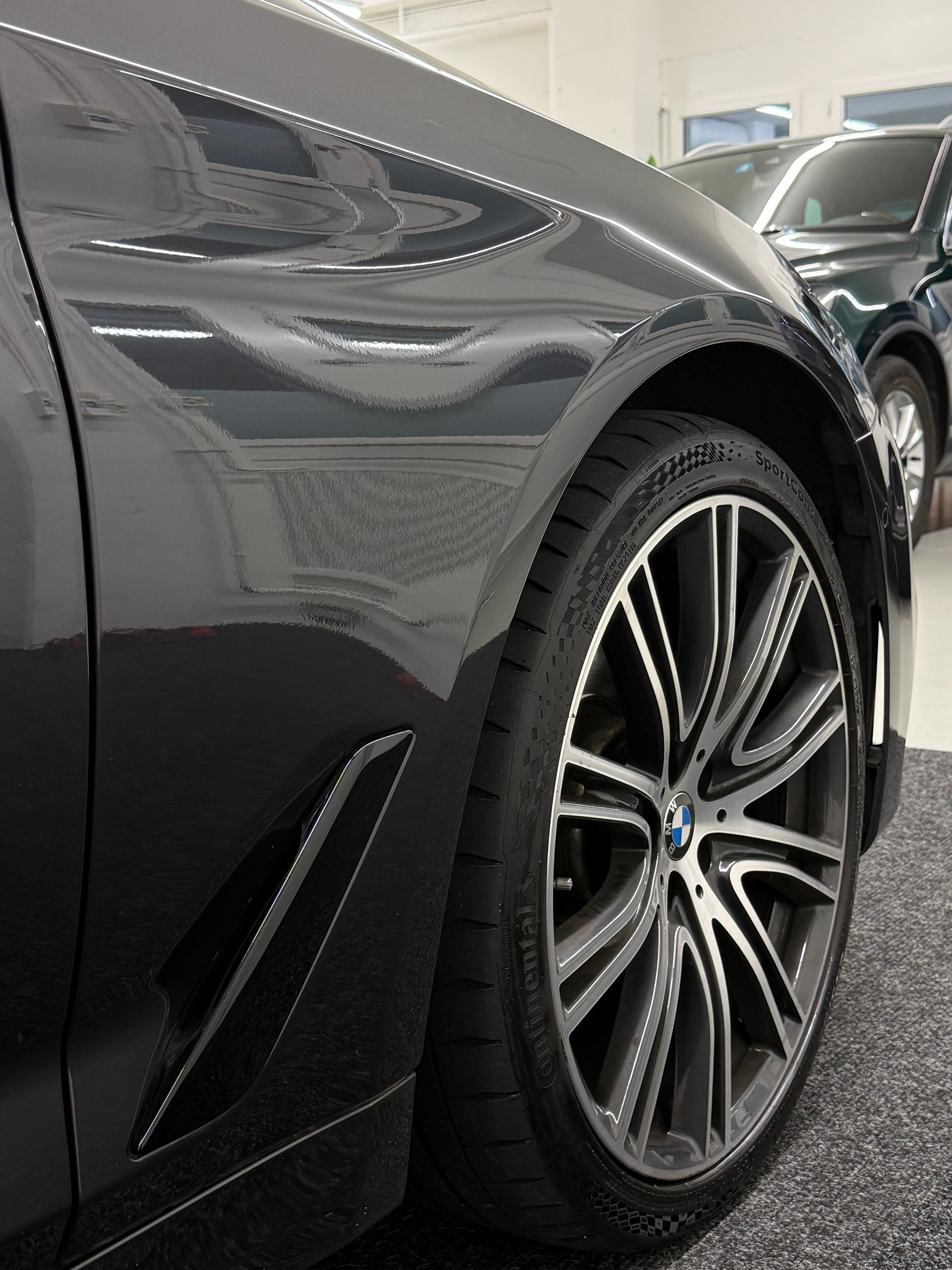 BMW 520d xDrive Touring Sport Line Steptronic-image-12