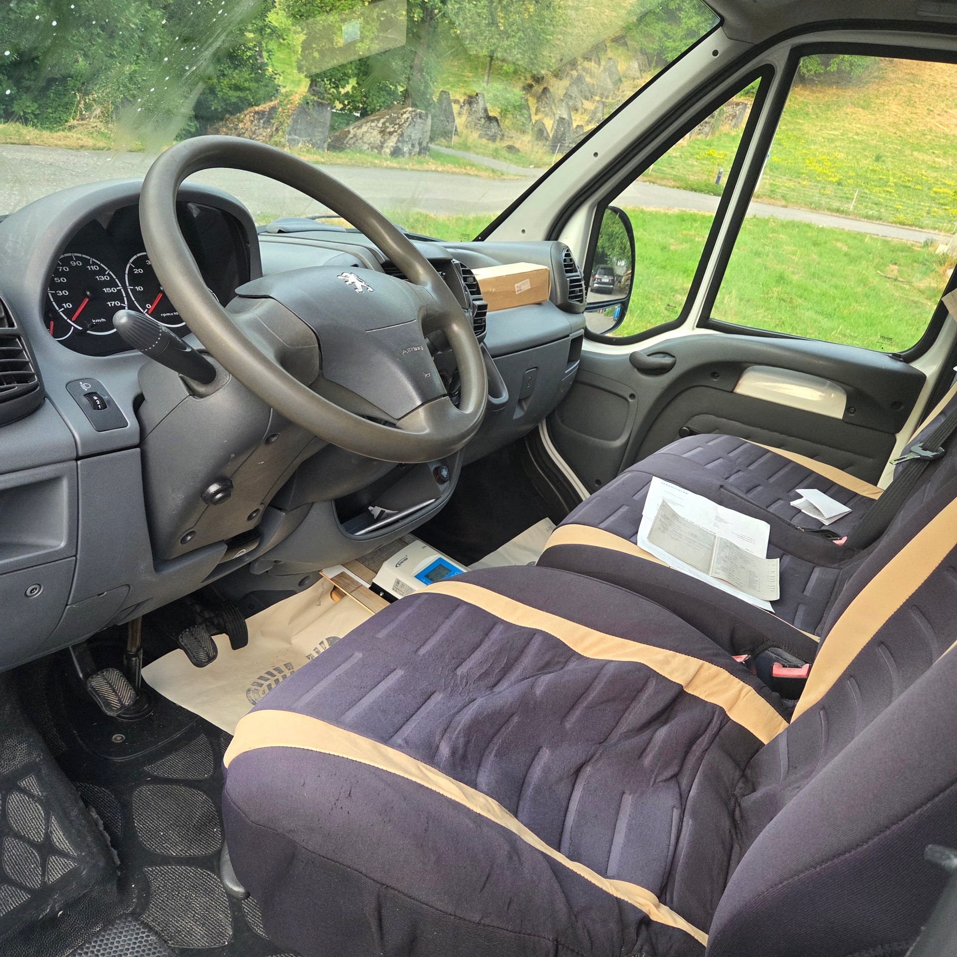 PEUGEOT Boxer 2.0 290 CS (SPE)-image-12