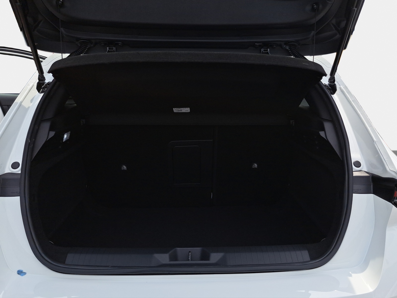 OPEL Astra 1.2T/136 GS Hybrid-image-11