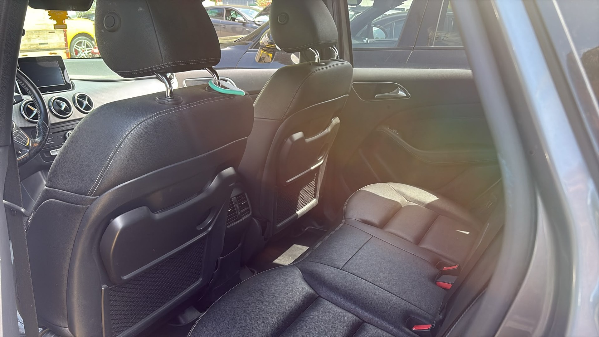 MERCEDES-BENZ B Electric Drive Urban-image-4
