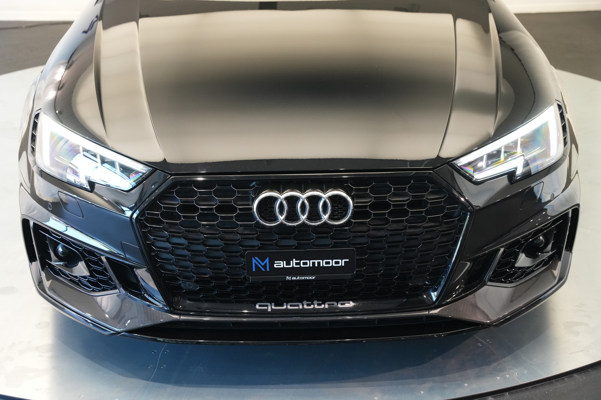 AUDI RS4 Avant 2.9 TFSI quattro tiptronic *CH-Fahrzeug* *Carbon* *Assistenzpaket*-image-50