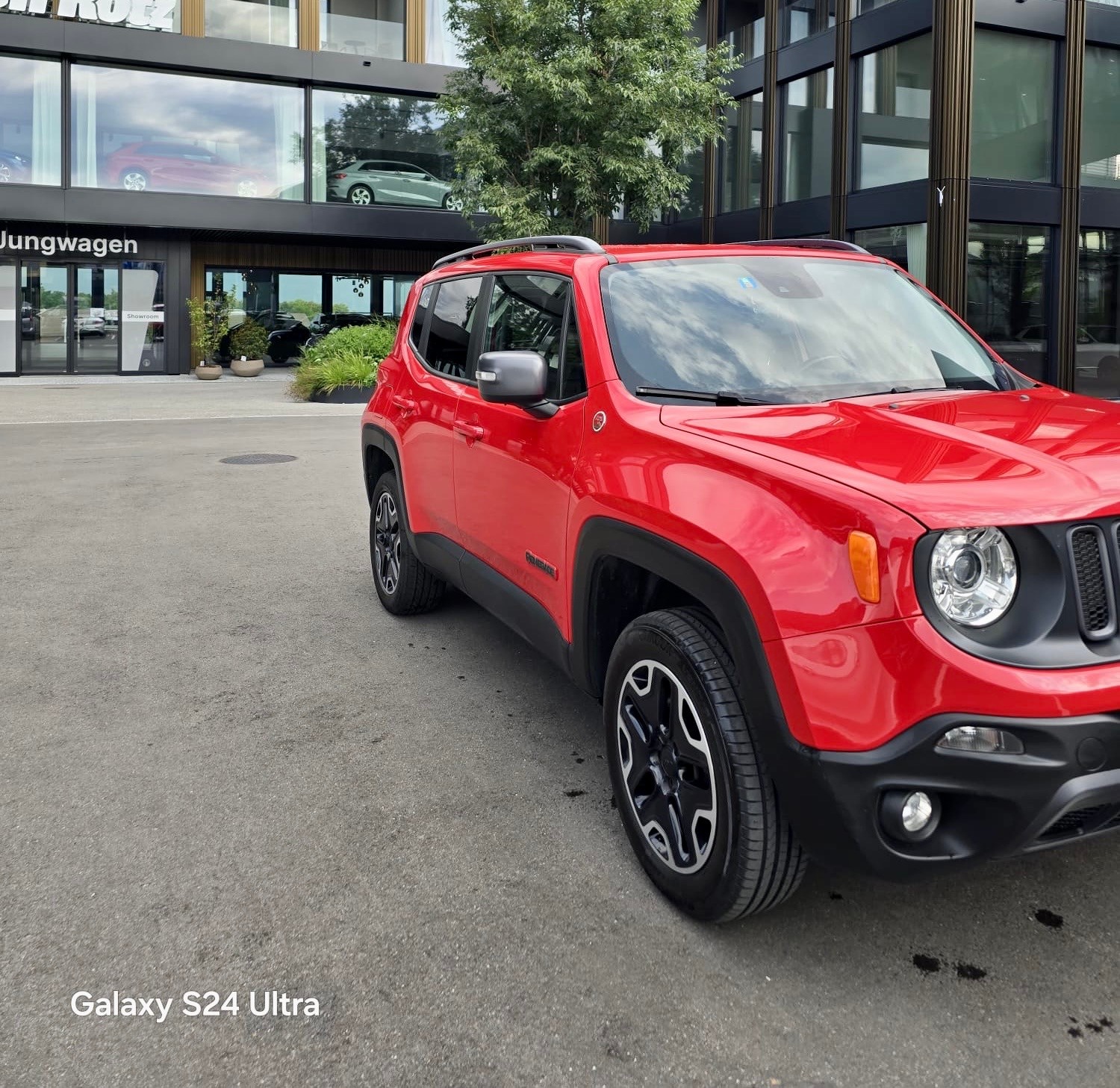 JEEP Renegade 2.0 CRD Trailhawk AWD + Low Range 9ATX-image-1