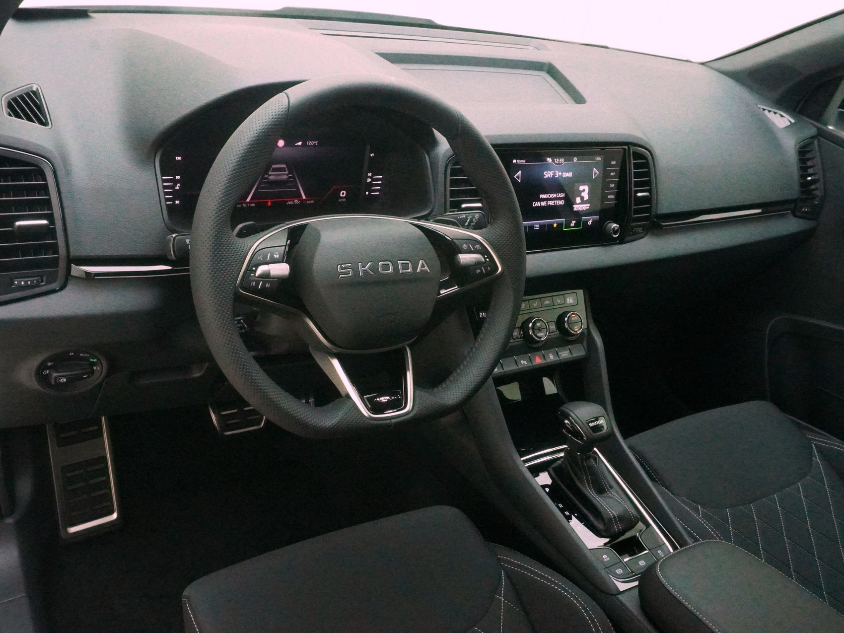 SKODA Karoq 1.5 TSI SportLine DSG-image-3