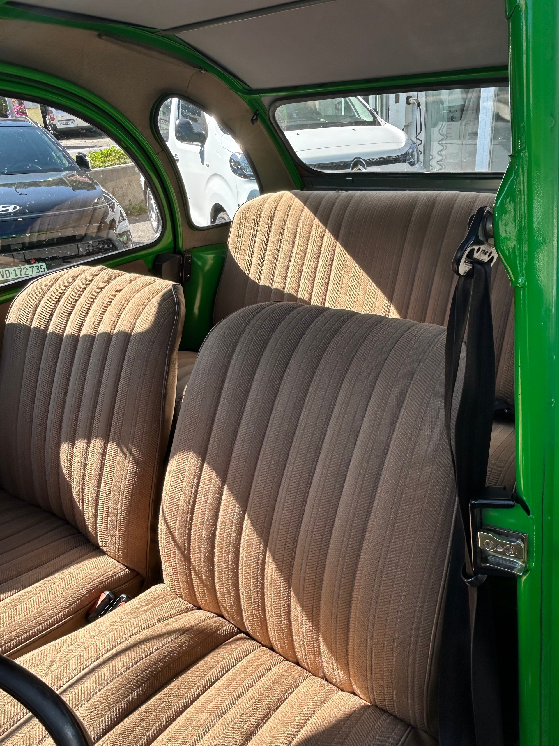CITROEN 2CV6 Spécial (Club)-image-12