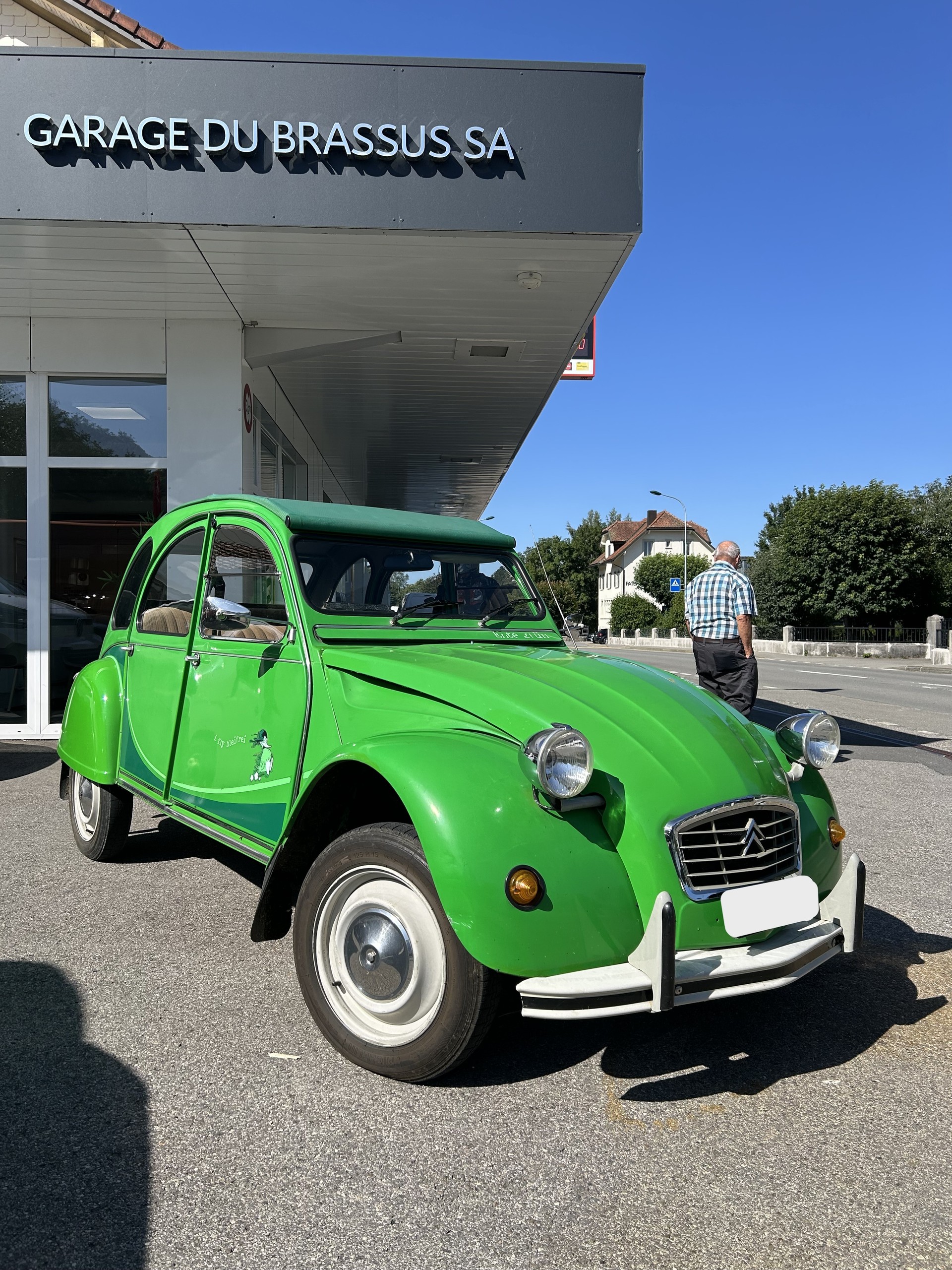 CITROEN 2CV6 Spécial (Club)-image-5