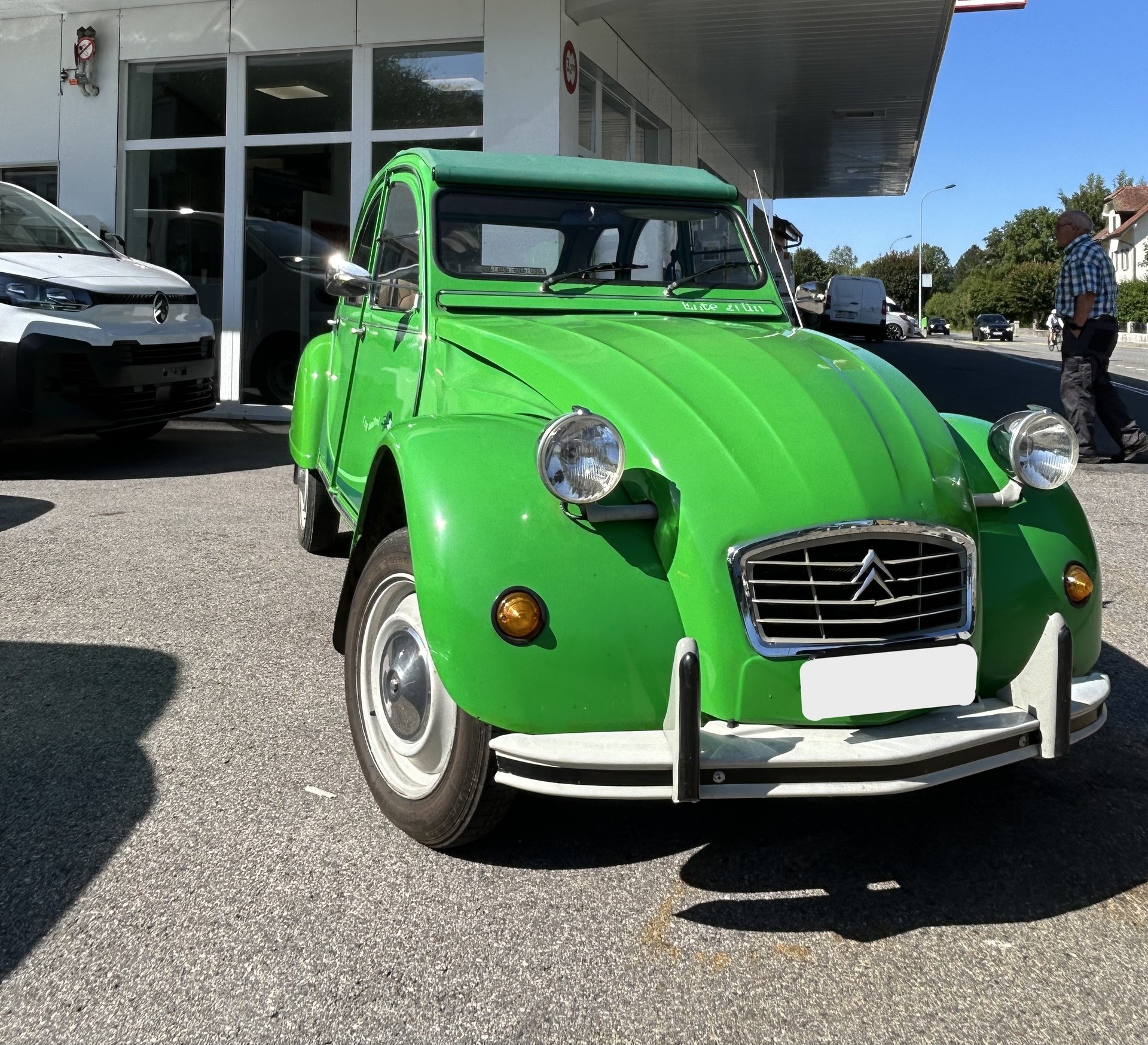 CITROEN 2CV6 Spécial (Club)-image-0