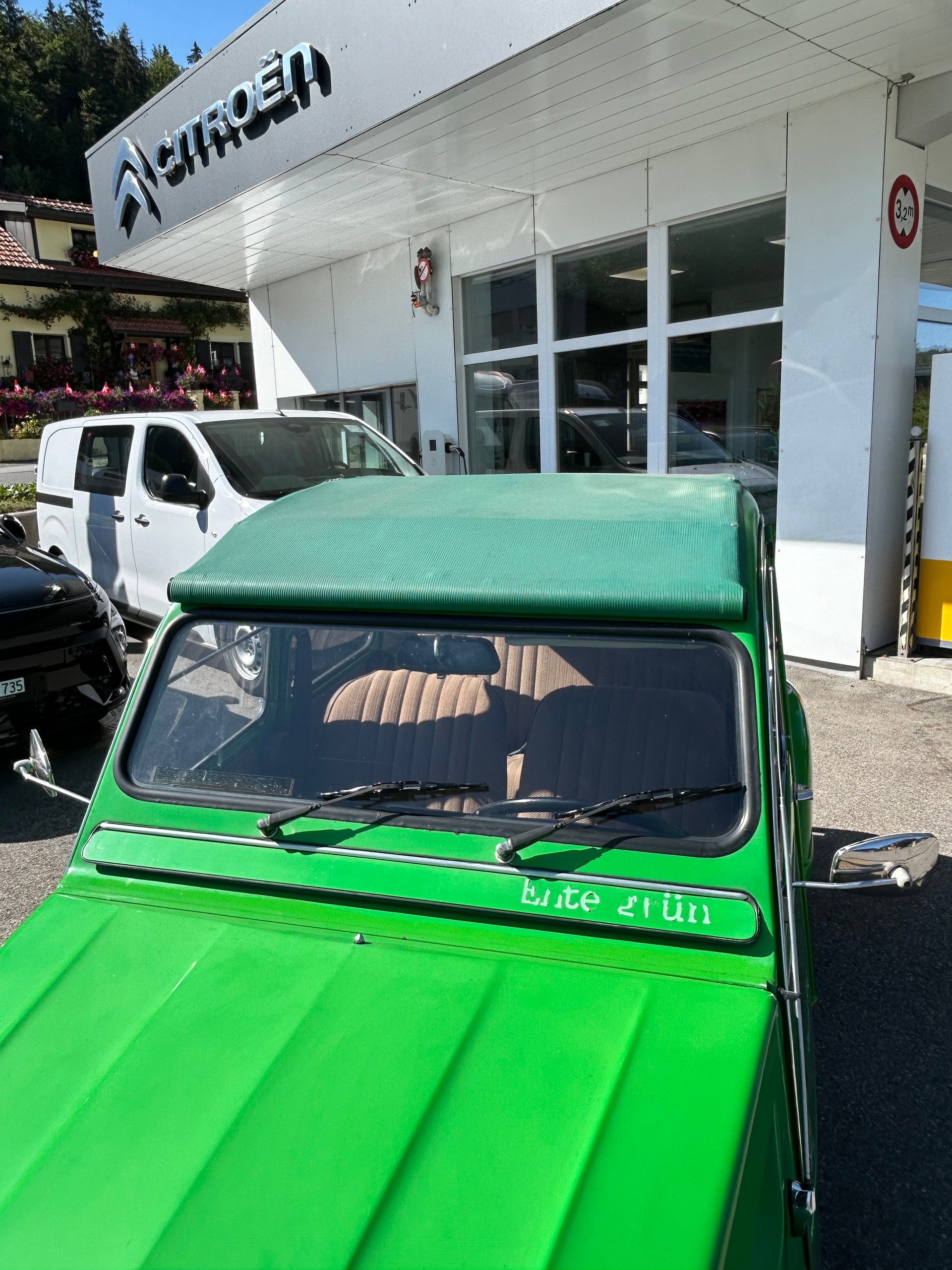 CITROEN 2CV6 Spécial (Club)-image-8