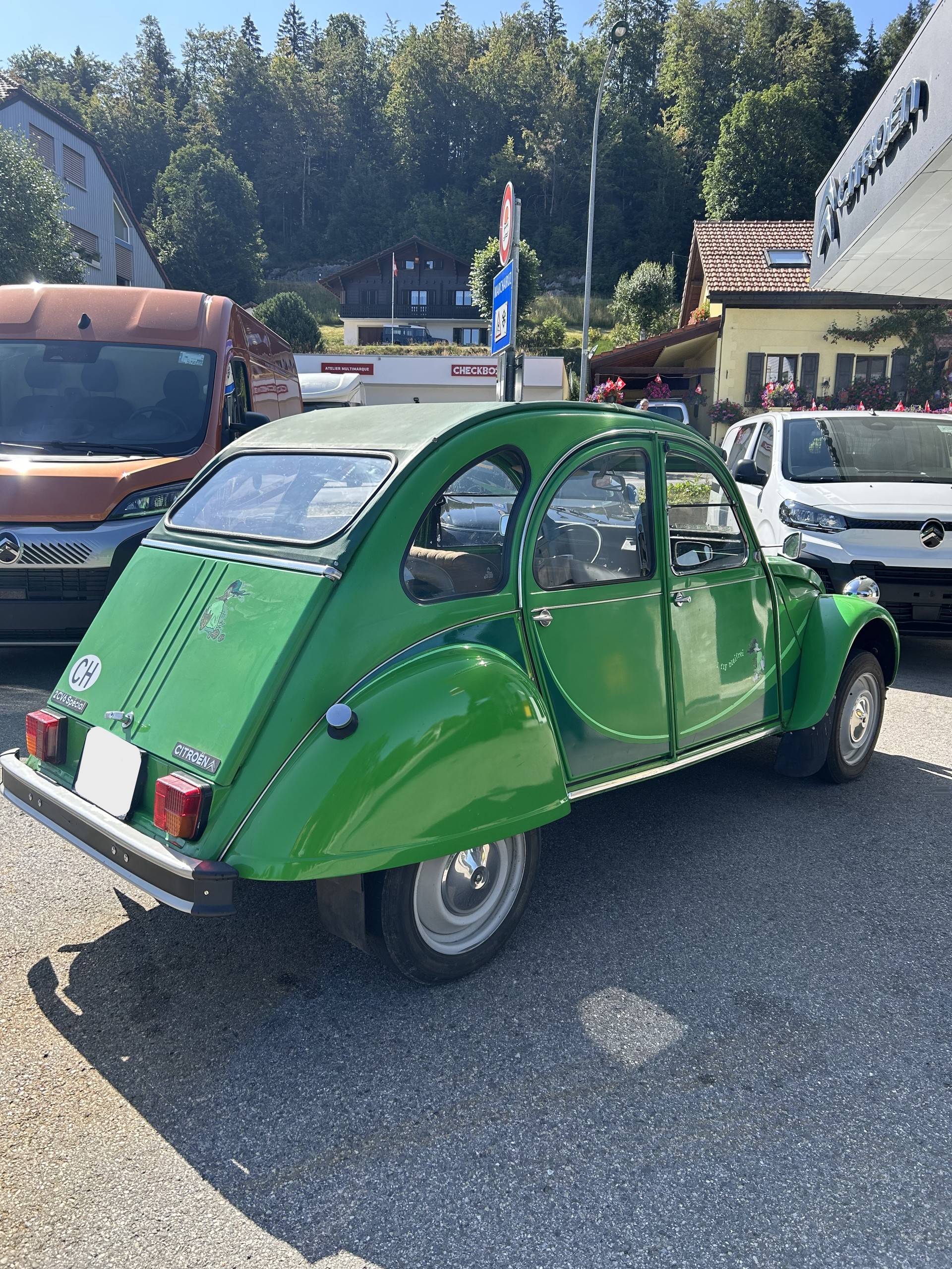 CITROEN 2CV6 Spécial (Club)-image-3