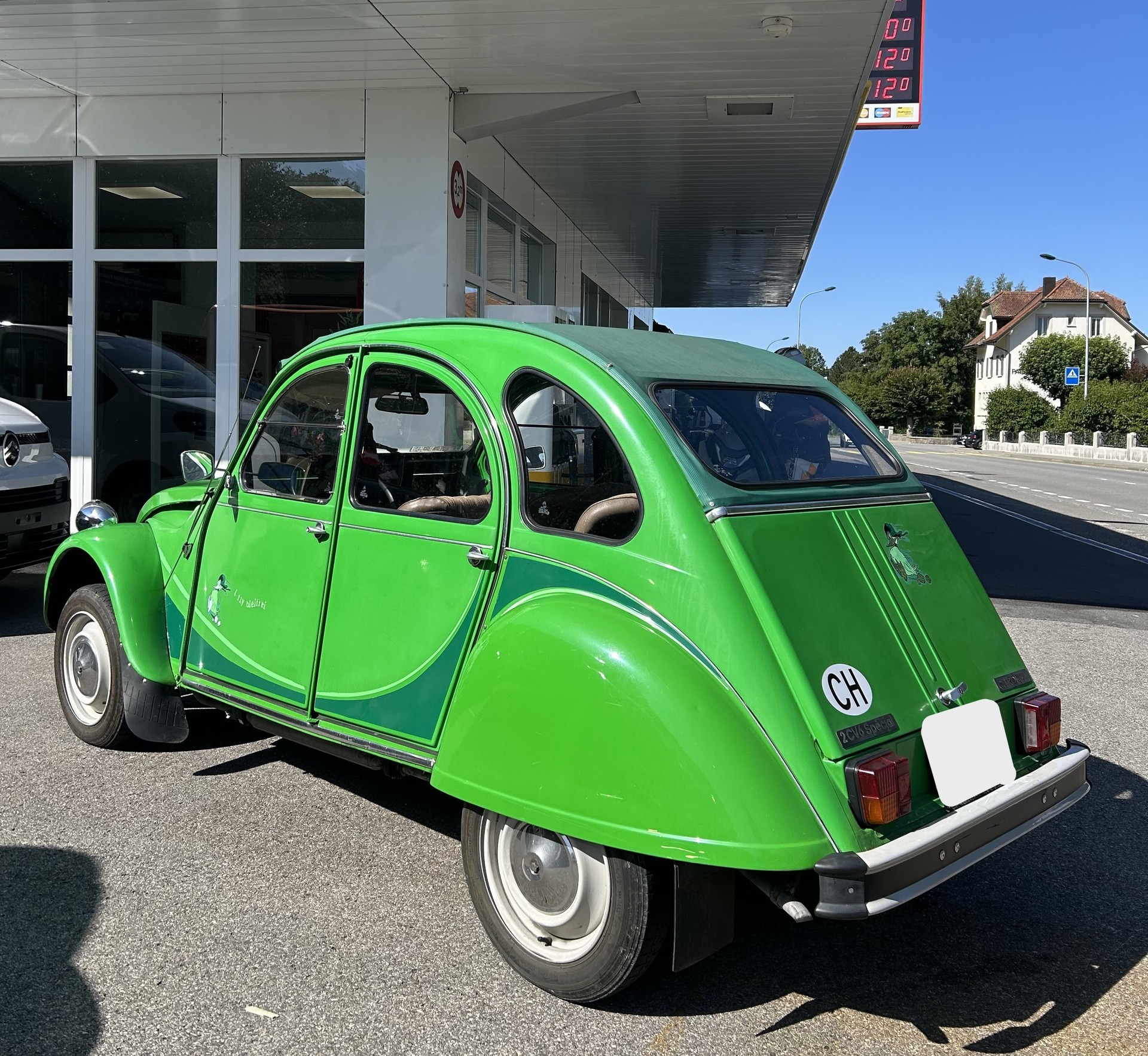 CITROEN 2CV6 Spécial (Club)-image-1