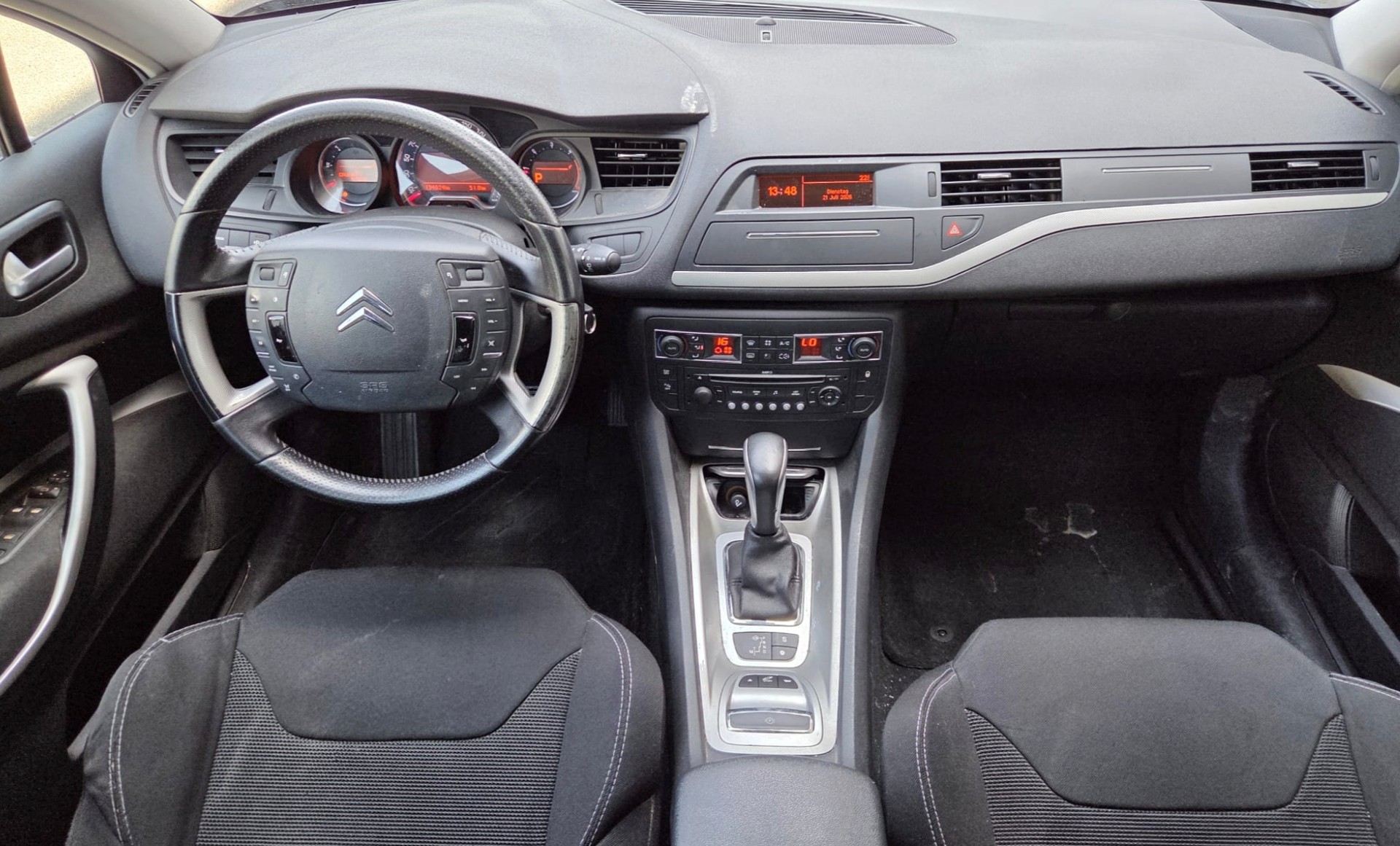 CITROEN C5 Tourer 2.0 HDi Dynamique+ Automatic-image-7