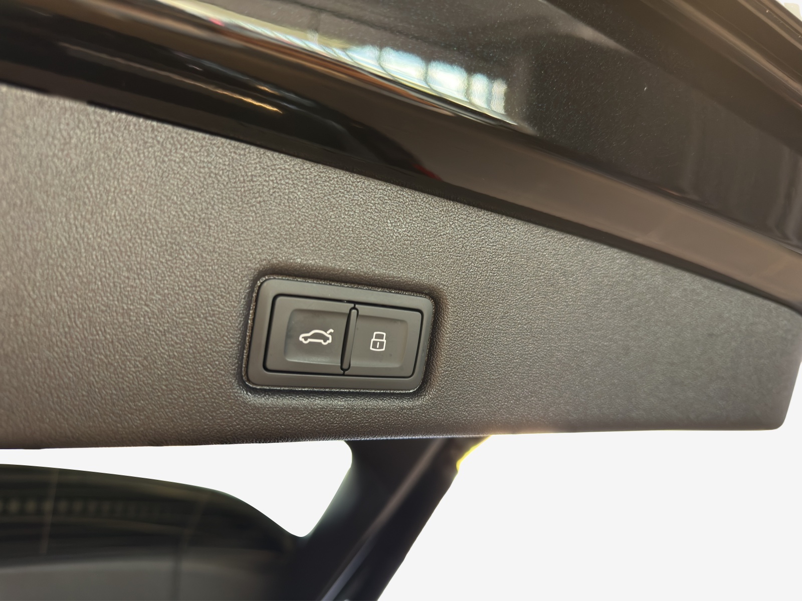 AUDI Q5 e-hybrid quattro 270 kW S-tronic-image-16
