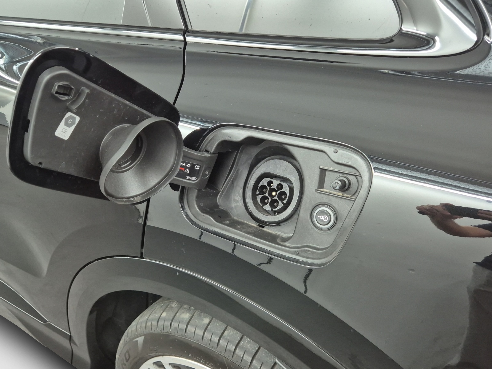 AUDI Q5 e-hybrid quattro 270 kW S-tronic-image-10