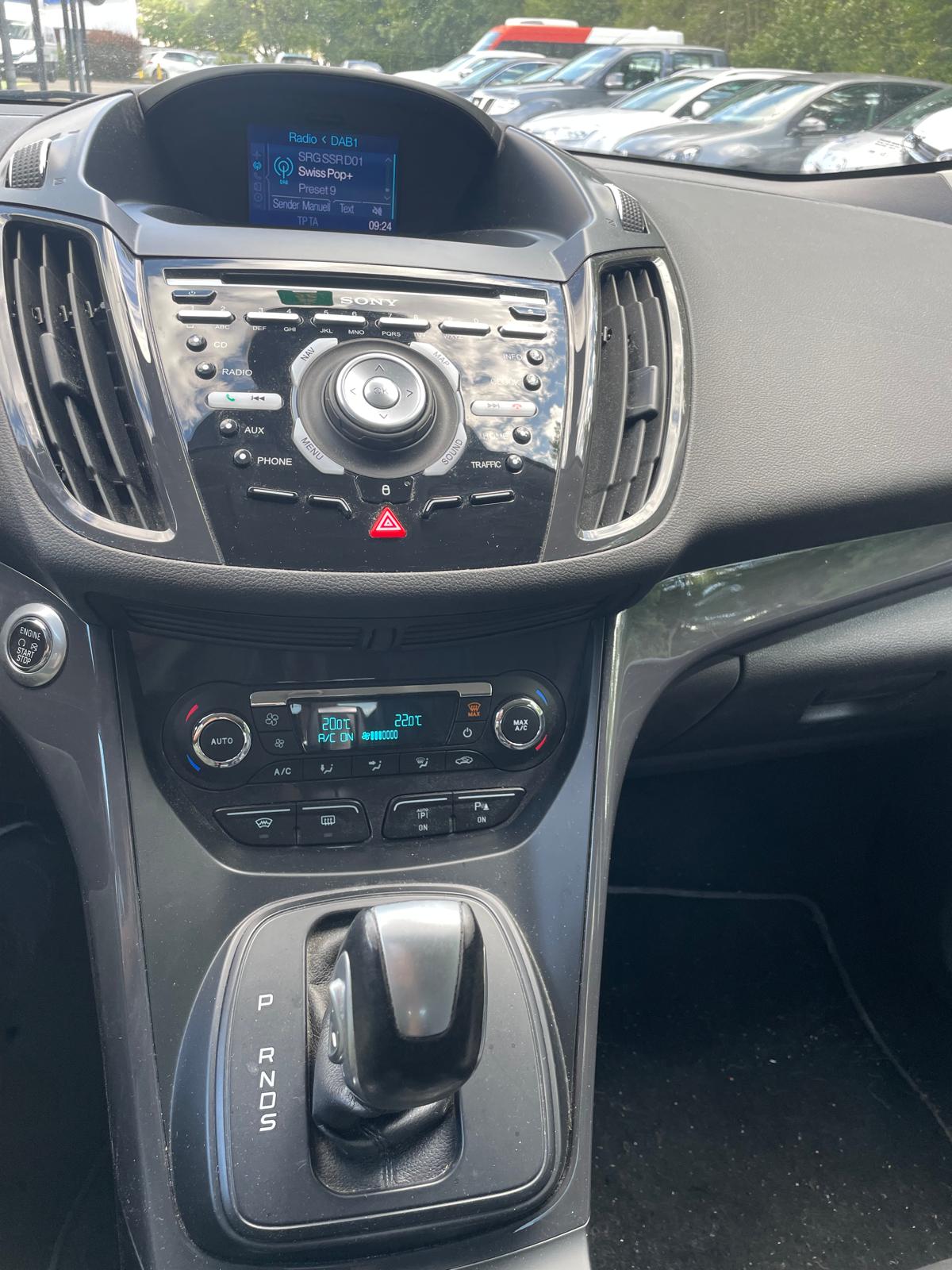 FORD Kuga 2.0 TDCi Carving 4WD PowerShift-image-5