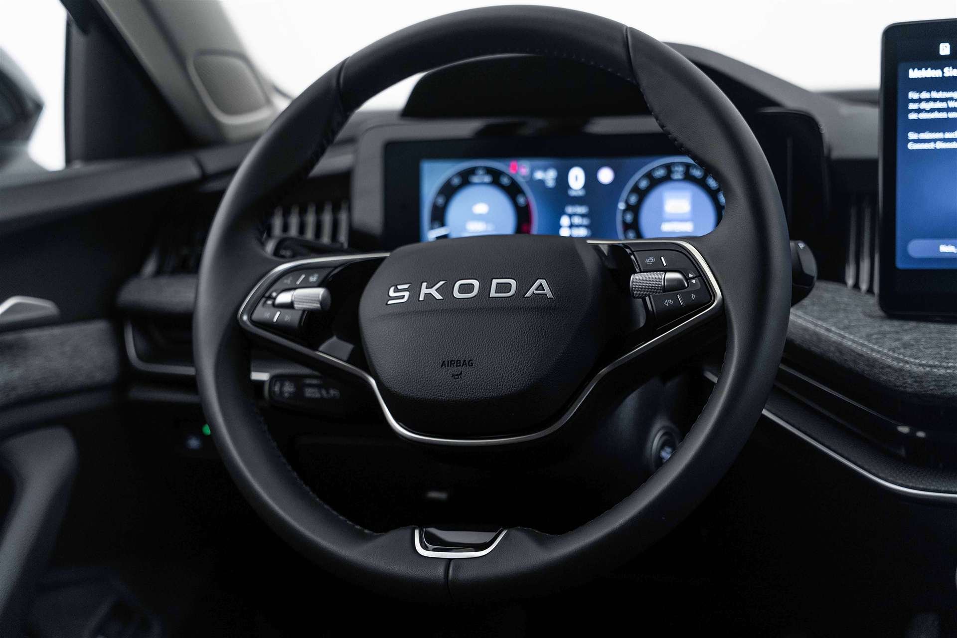 SKODA Superb Combi 2.0 TSI Selection NEW MODELL-image-10