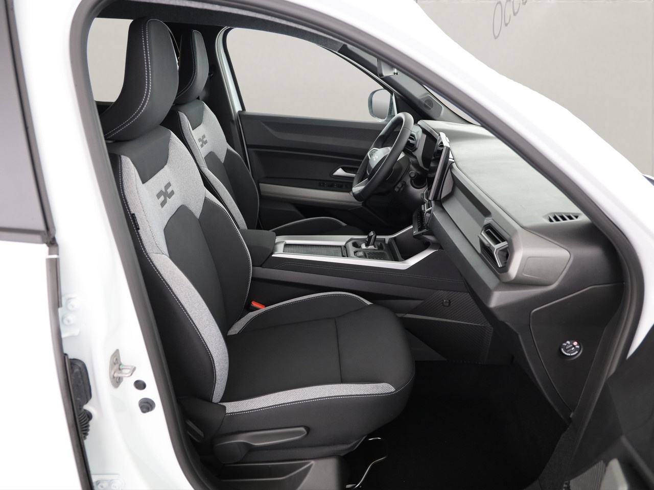DACIA Bigster 1.8 Hybrid Journey-image-6