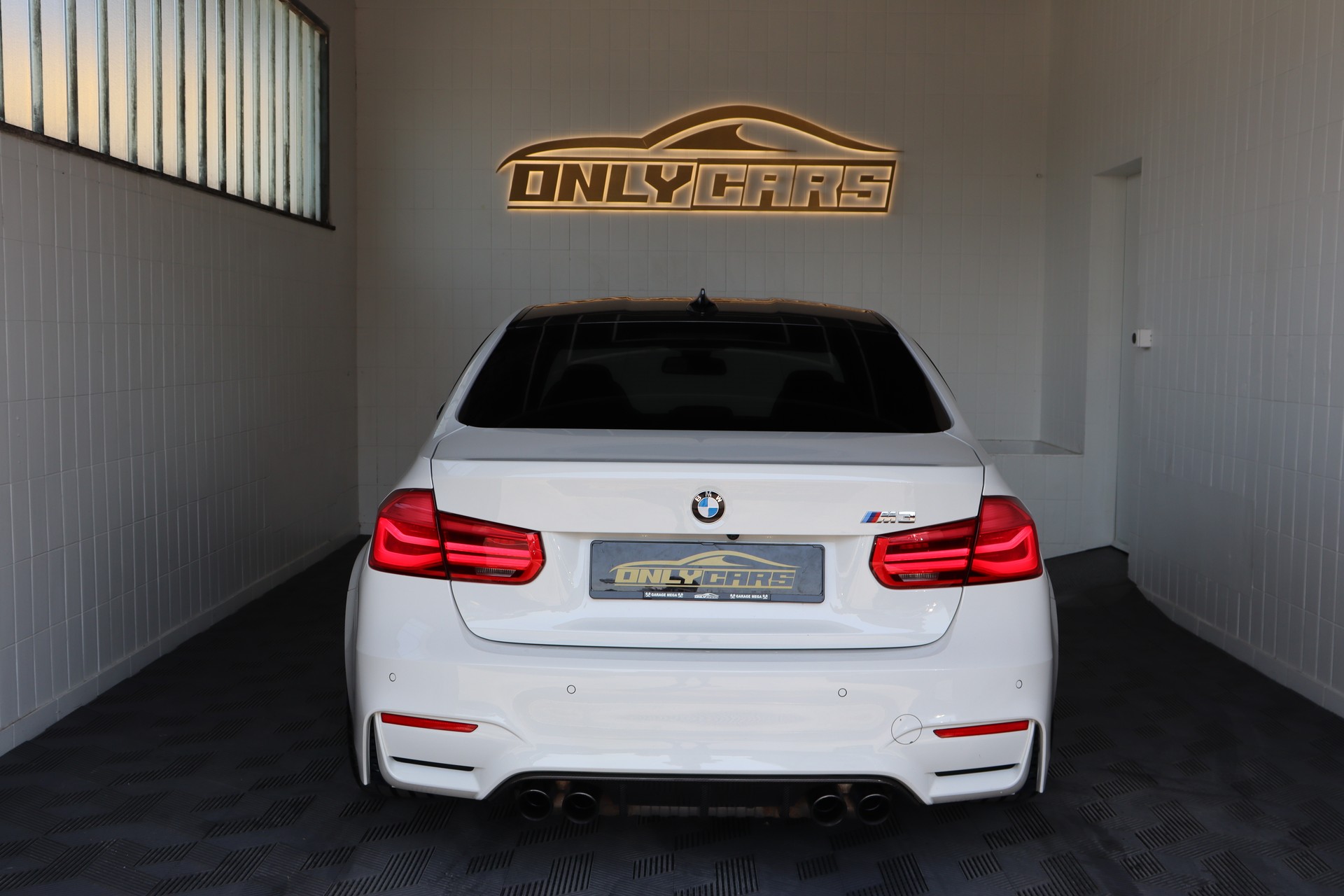 BMW M3-image-7