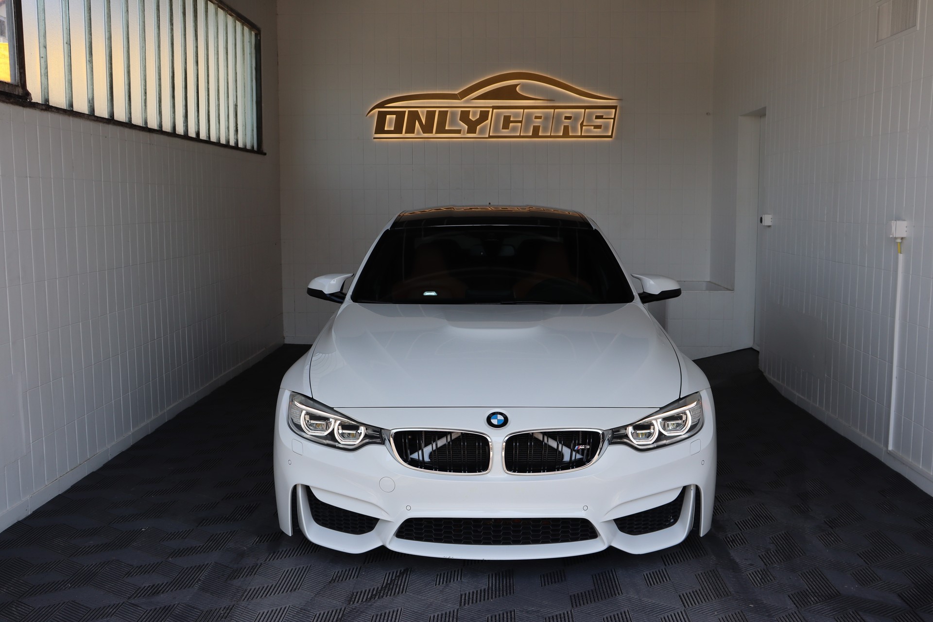 BMW M3-image-1