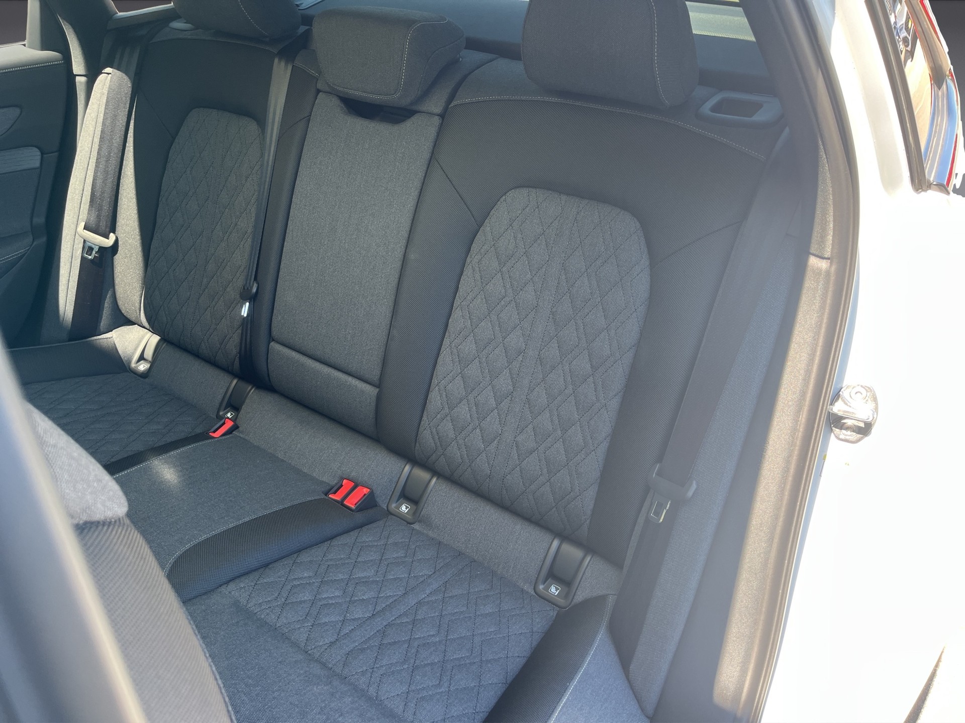 AUDI A6 Limousine e-hybrid quattro 270 kW S tronic*New Modell* Luftfederung, Head-up, Panodach, (5-Jahre Garantie)-image-10