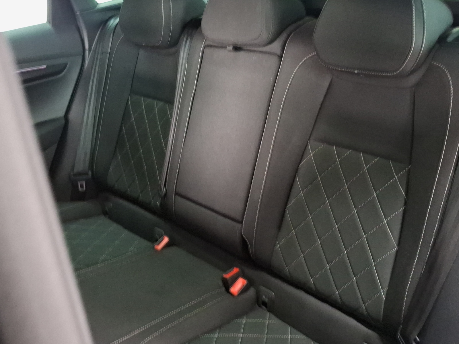 SKODA Karoq 1.5 TSI SportLine DSG-image-11