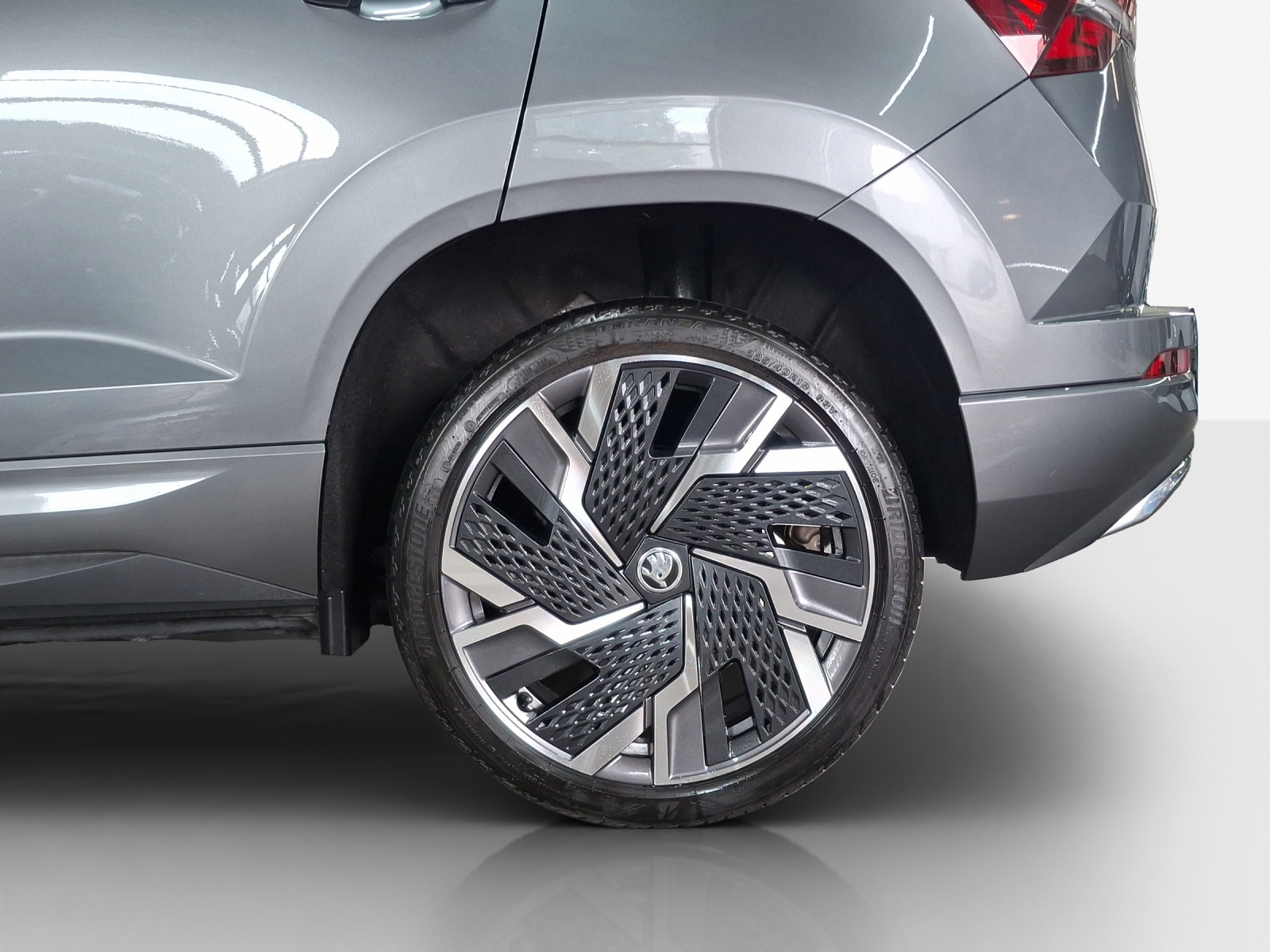 SKODA Karoq 1.5 TSI SportLine DSG-image-13