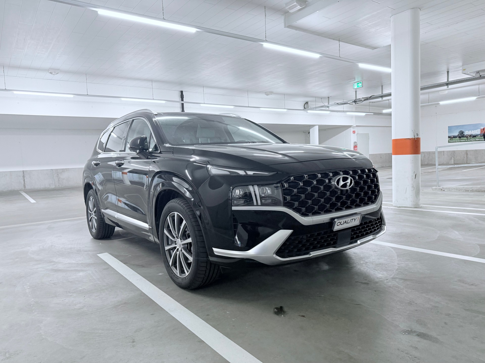 HYUNDAI Santa Fe 1.6 T-GDi HEV Vertex 4WD Automatic-image-3