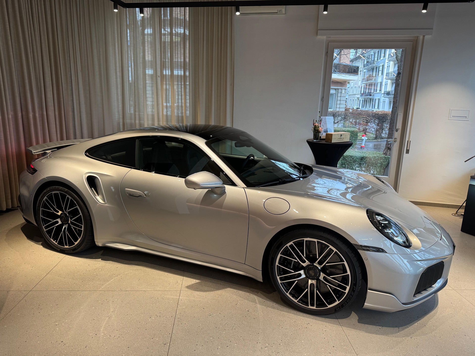 PORSCHE 3.6 Turbo S PDK-image-1