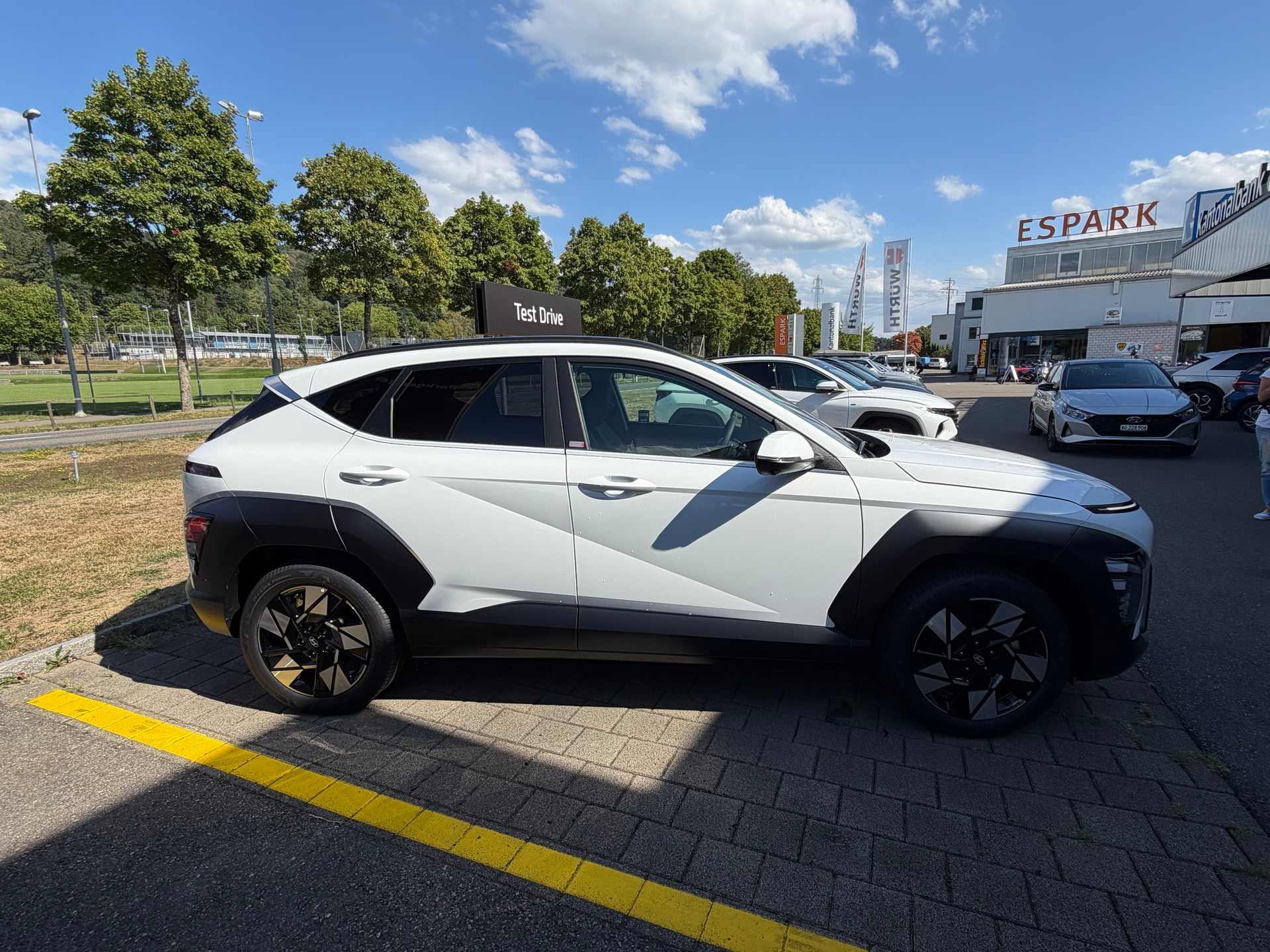 HYUNDAI Kona 1.6 GDi HEV Vertex Swiss Edition DCT-image-3