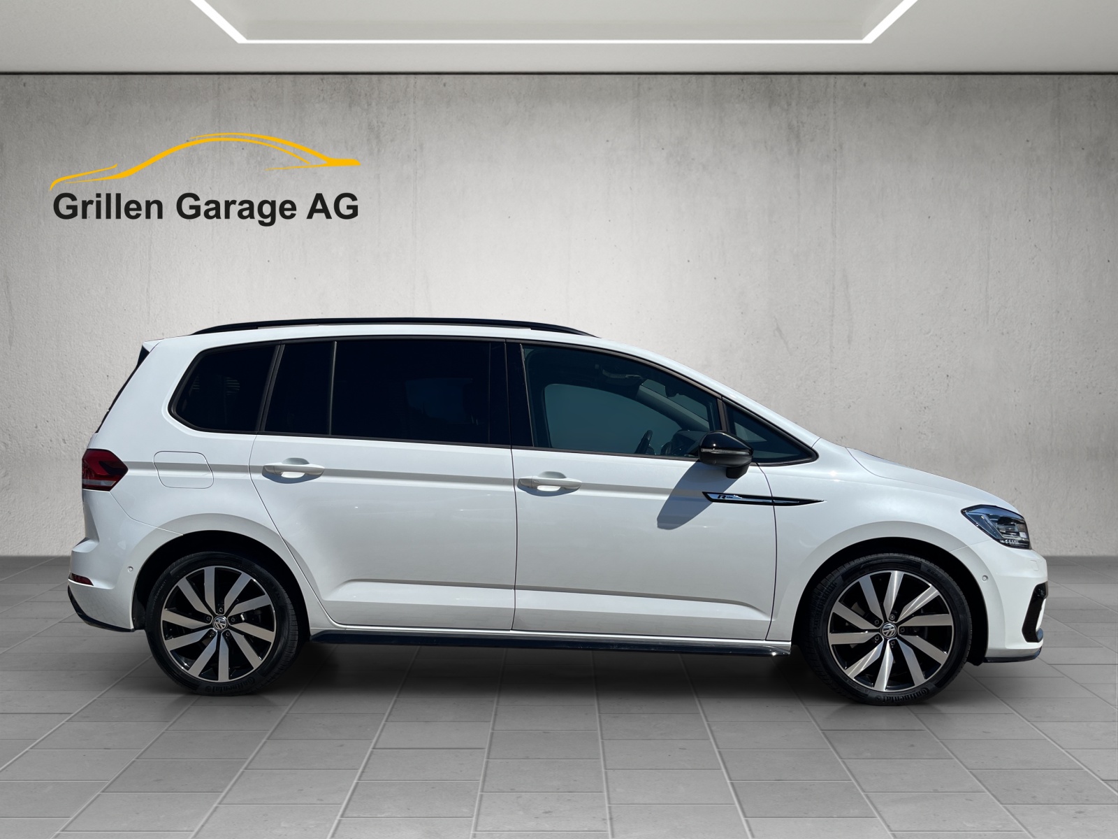 VW Touran 2.0 TDI SCR R-Line DSG-image-5