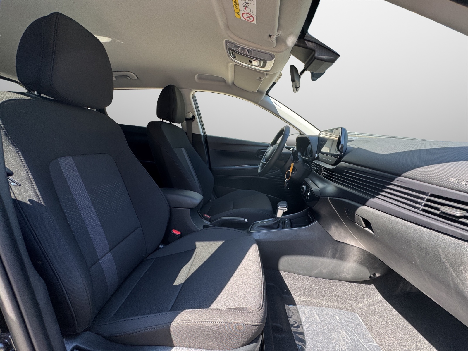 HYUNDAI i20 1.0 T-GDi Amplia Go Pack Safe Tec-image-10