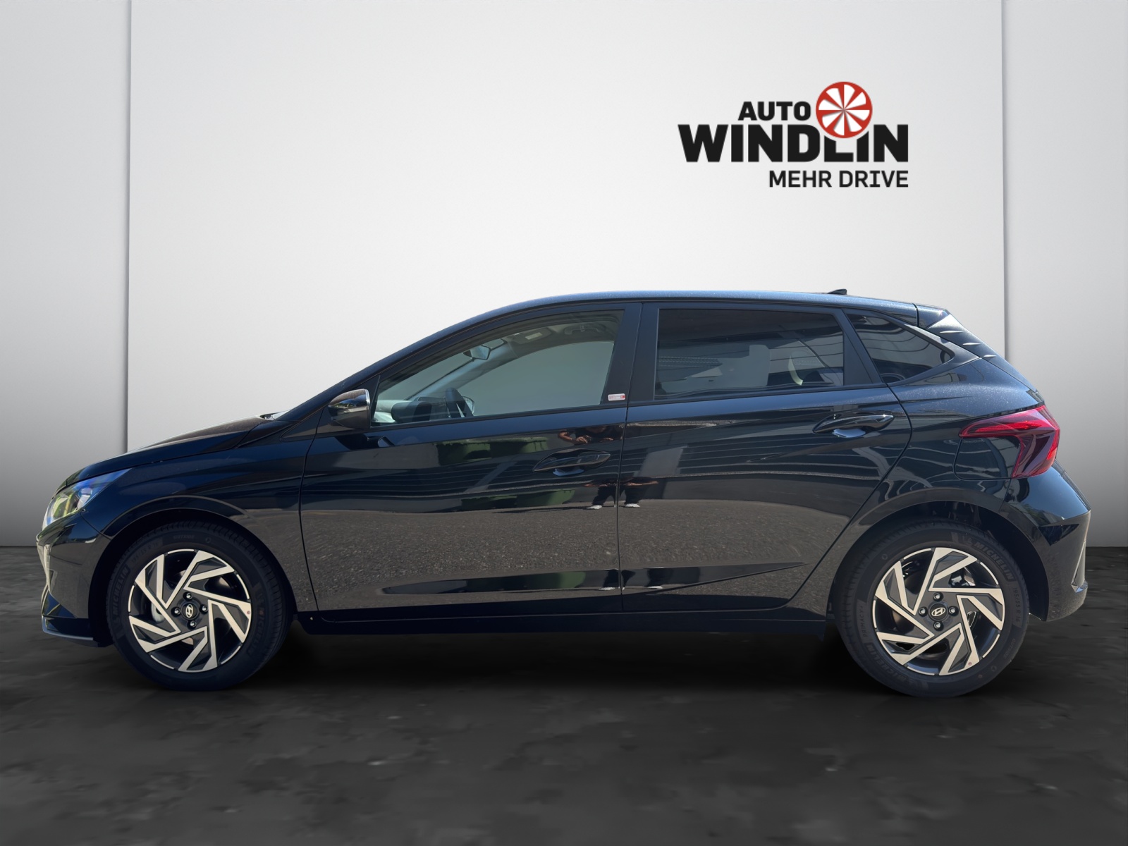 HYUNDAI i20 1.0 T-GDi Amplia Go Pack Safe Tec-image-2