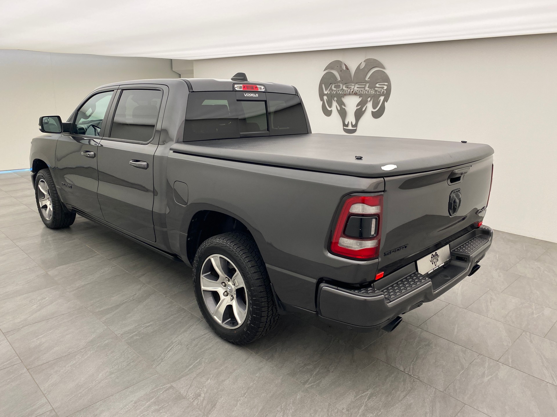 DODGE RAM 1500 5.7 Sport-image-5