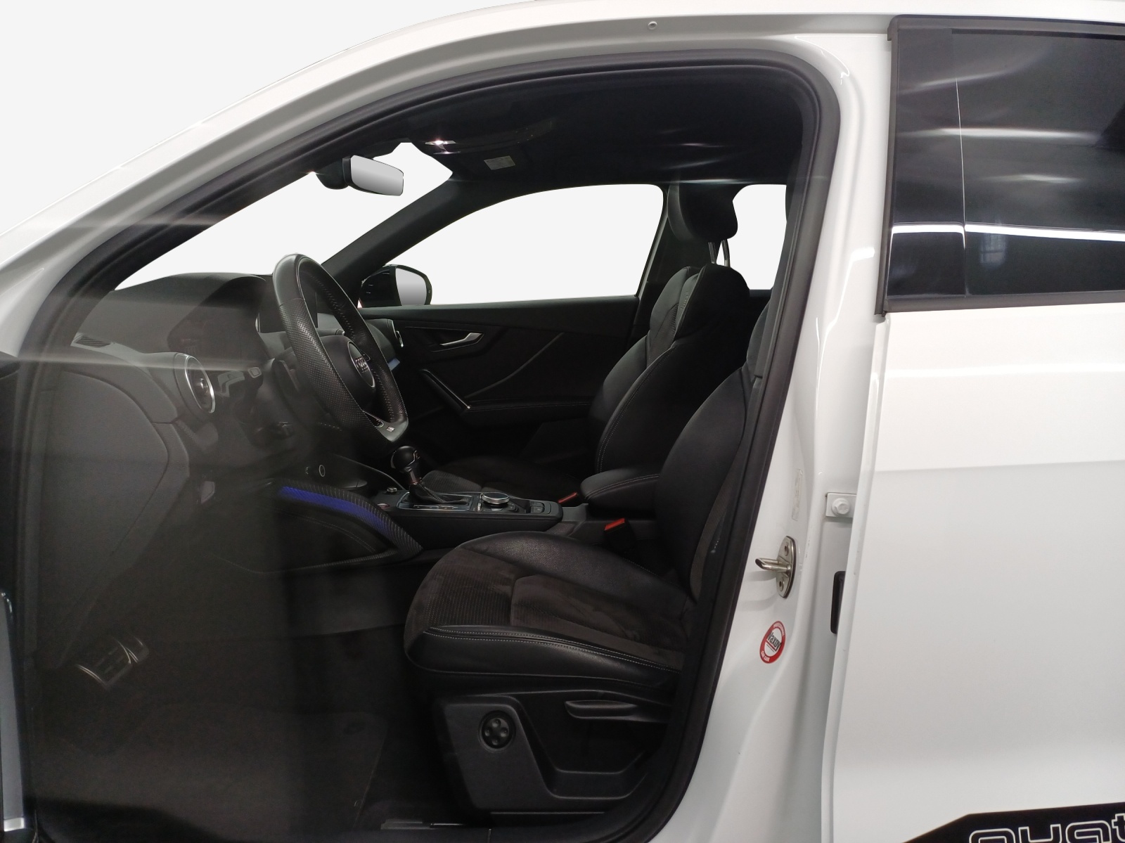 AUDI SQ2 TFSI quattro S-tronic-image-7