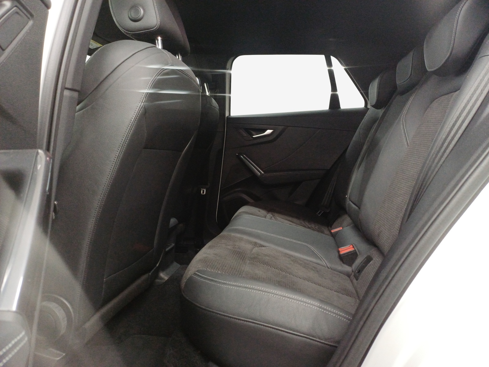 AUDI SQ2 TFSI quattro S-tronic-image-11