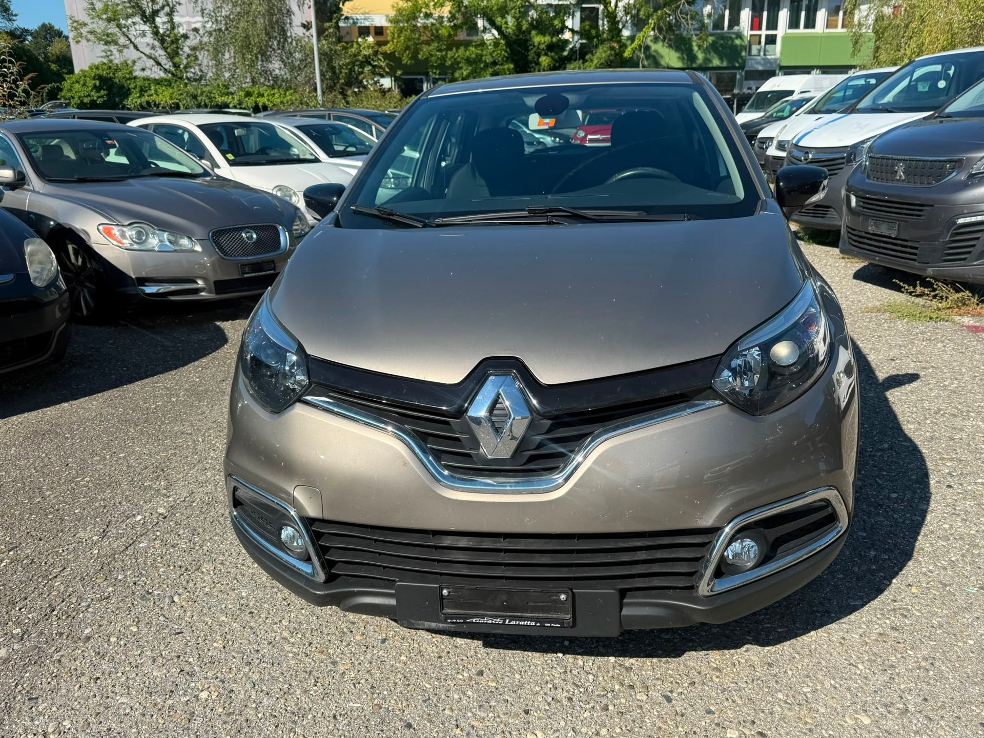 RENAULT Captur 1.2 T 16V Dynamique EDC-image-0