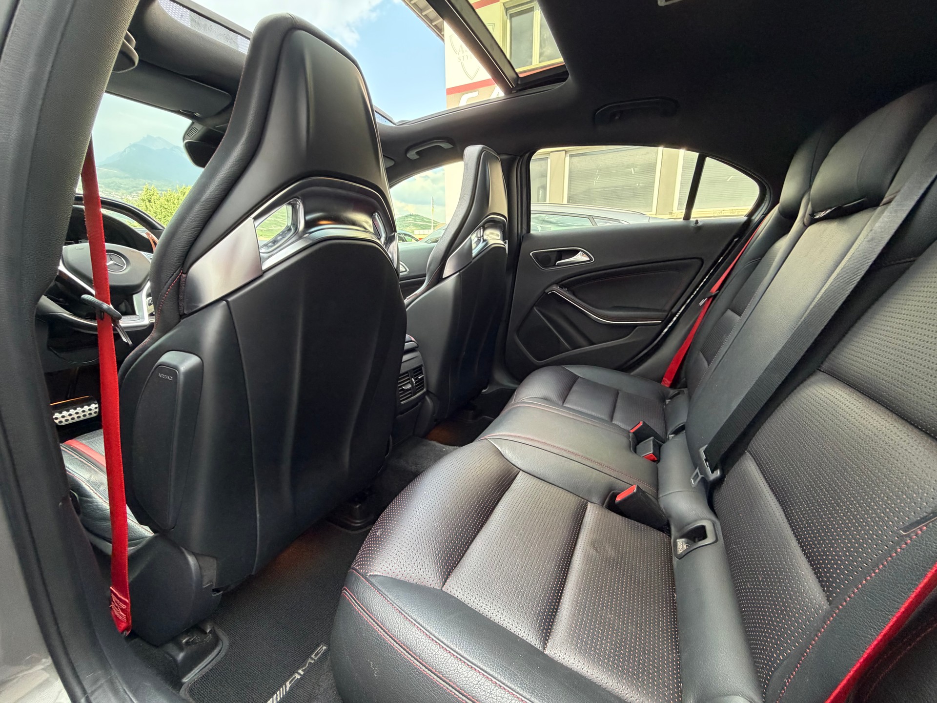 MERCEDES-BENZ A 45 AMG 4Matic Speedshift 7G-DCT-image-8