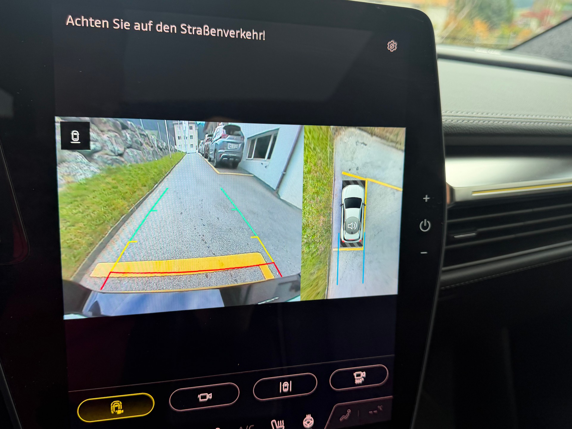 MITSUBISHI Eclipse Cross BEV 87kWh Instyle-image-13