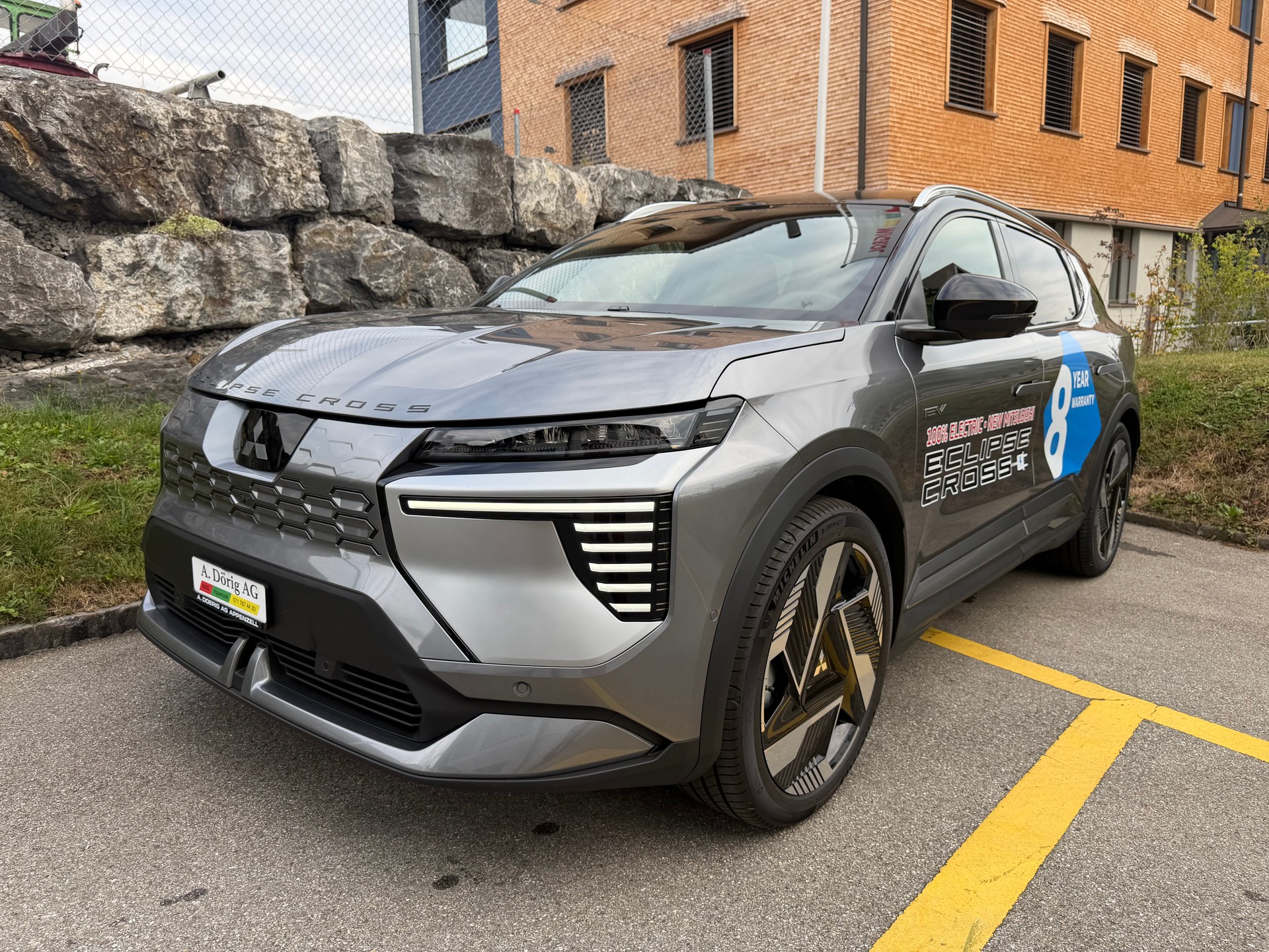 MITSUBISHI Eclipse Cross BEV 87kWh Instyle-image-0