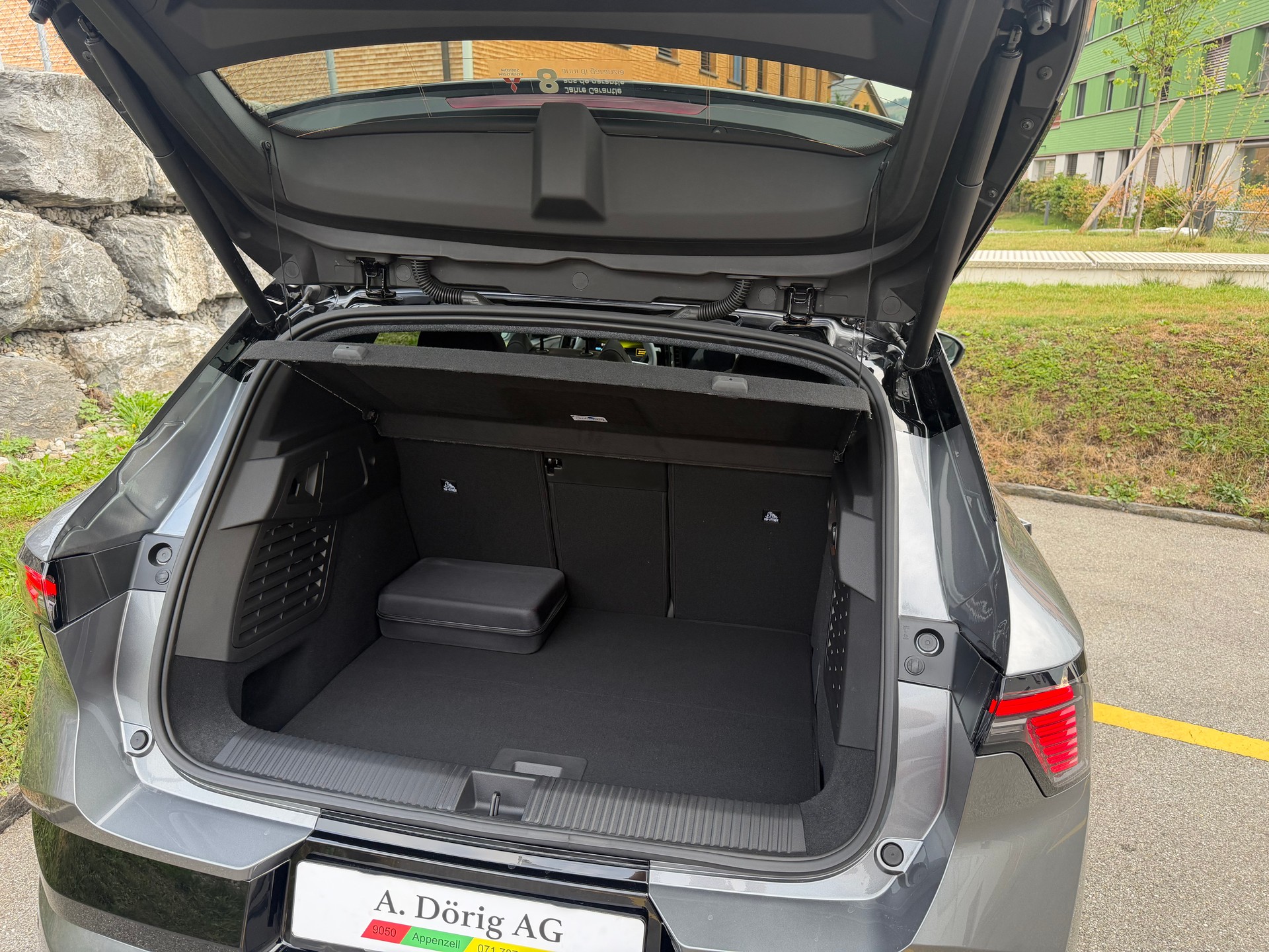 MITSUBISHI Eclipse Cross BEV 87kWh Instyle-image-8