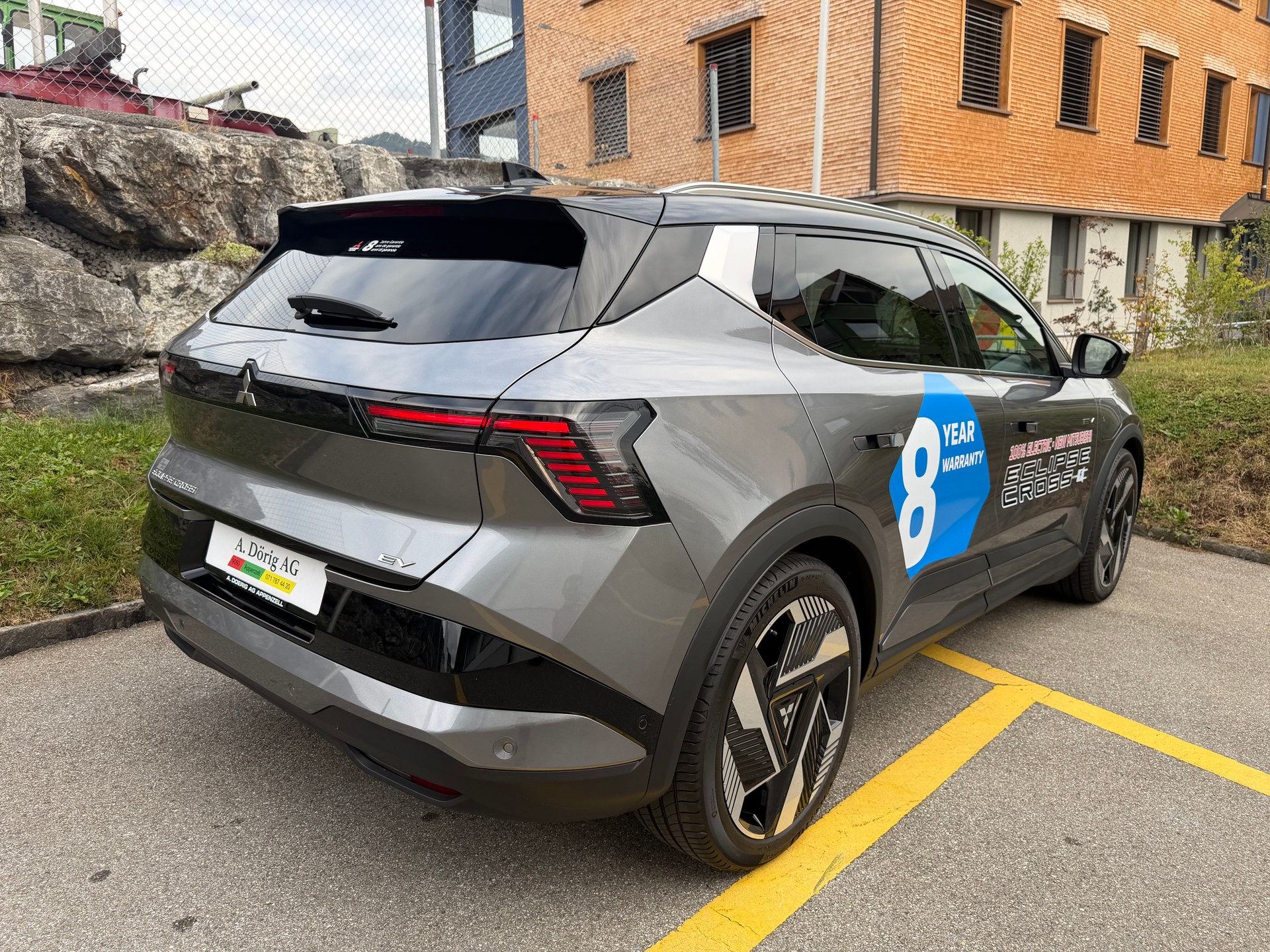MITSUBISHI Eclipse Cross BEV 87kWh Instyle-image-3