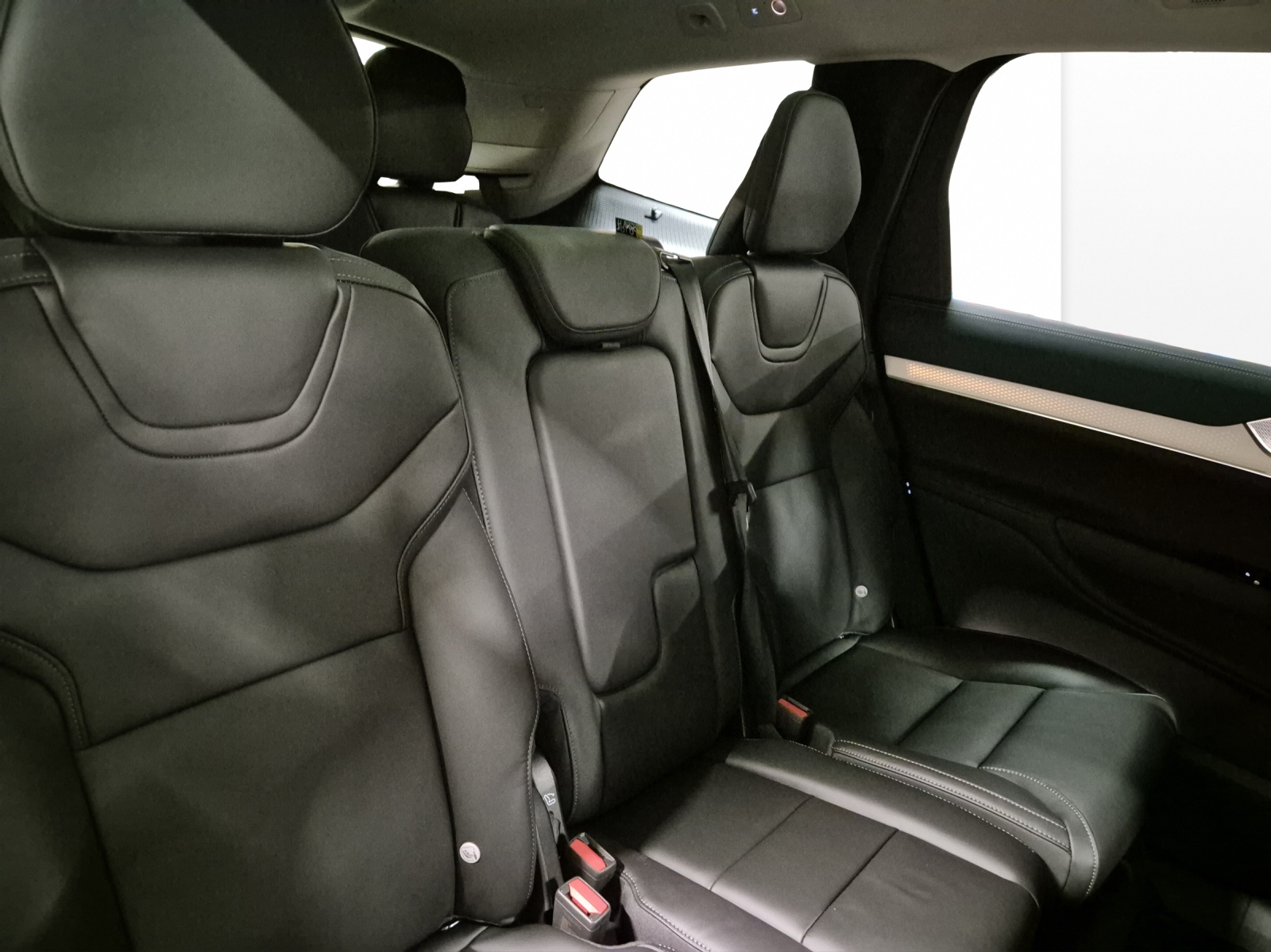 VOLVO EX90 Twin Performance Ultra AWD-image-16