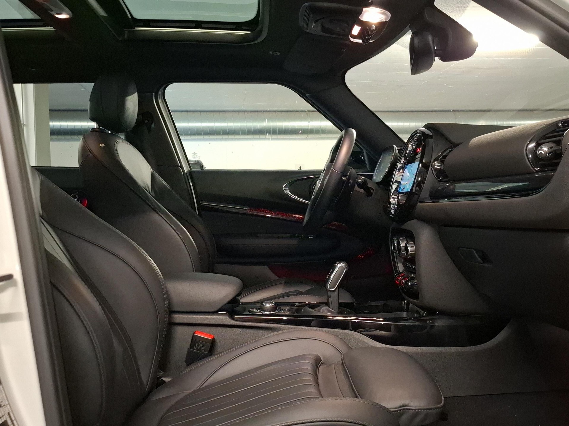 MINI Clubman F54 2.0i Cooper S ALL4-image-19