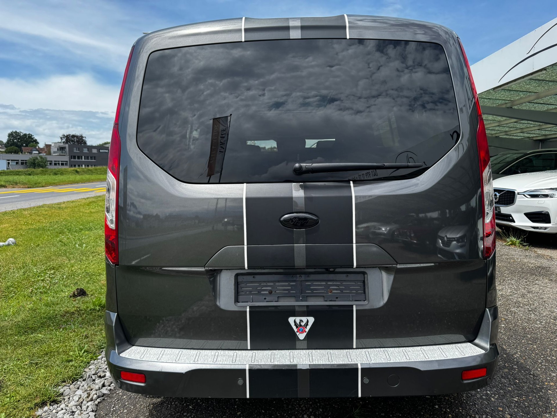 FORD Grand Tourneo Connect 1.5 EcoBlue Trend Automat-image-5