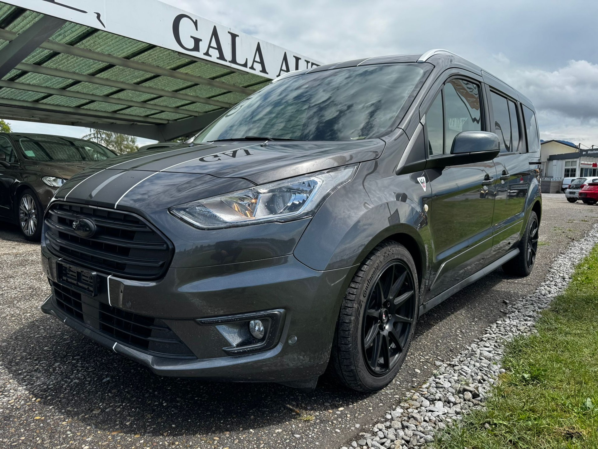 FORD Grand Tourneo Connect 1.5 EcoBlue Trend Automat-image-0